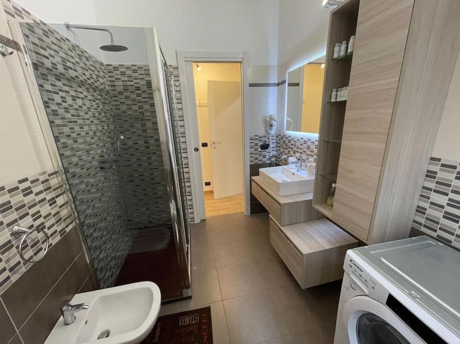 Nel Quartiere Bayres Suite Completamente Rinnovata ميلان المظهر الخارجي الصورة