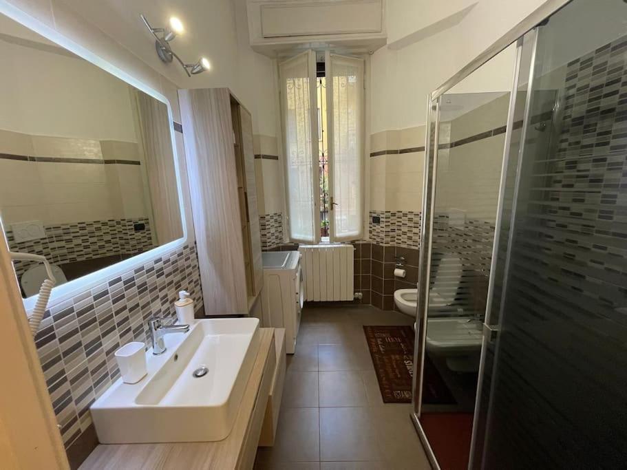 Nel Quartiere Bayres Suite Completamente Rinnovata ميلان المظهر الخارجي الصورة