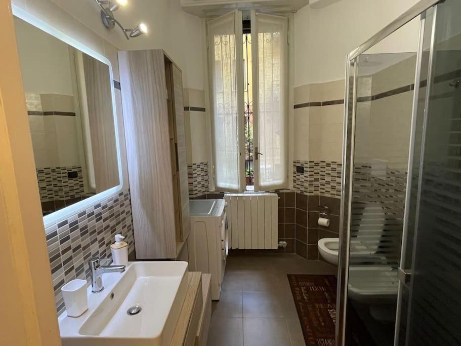 Nel Quartiere Bayres Suite Completamente Rinnovata ميلان المظهر الخارجي الصورة