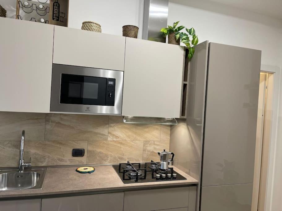 Nel Quartiere Bayres Suite Completamente Rinnovata ميلان المظهر الخارجي الصورة